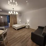 Luxury Anis 4 & 5 *