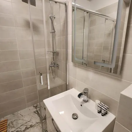 Luxury Anis 4 & 5 Appartamento Năvodari
