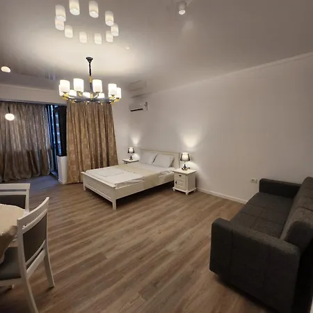 Luxury Anis 4 & 5 *