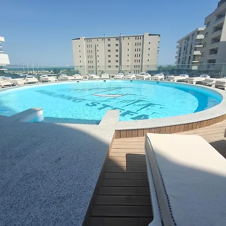 Luxury Anis 4 & 5 Apartamento Năvodari