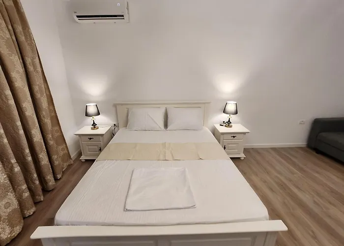 Luxury Anis 4 & 5 Năvodari